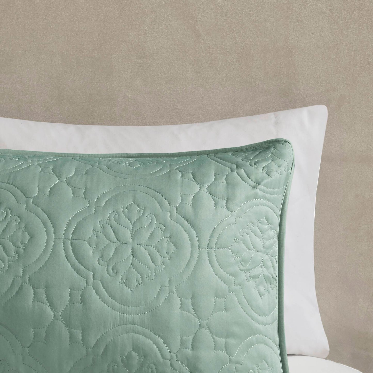510 Design 3 Piece Reversible Bedspread Set