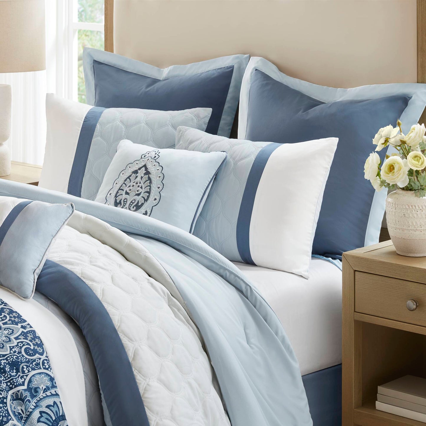 510 Design 8 Piece Comforter Set