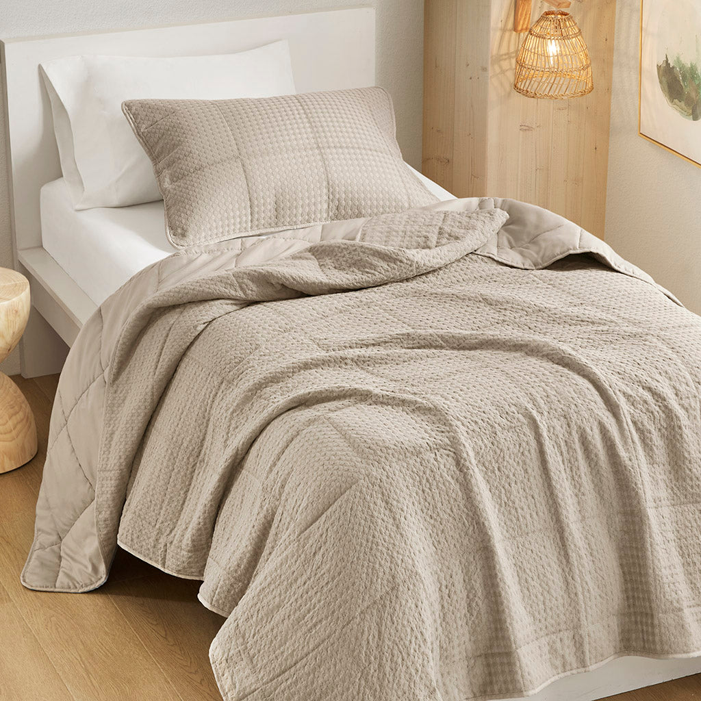 Comfort Spaces Waffle Weave Textured Quilt Set