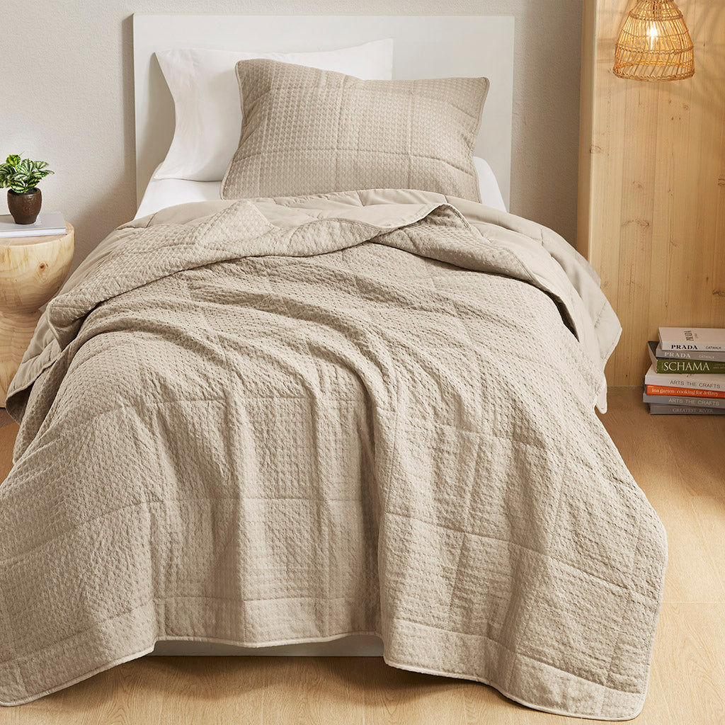 Comfort Spaces Waffle Weave Textured Quilt Set
