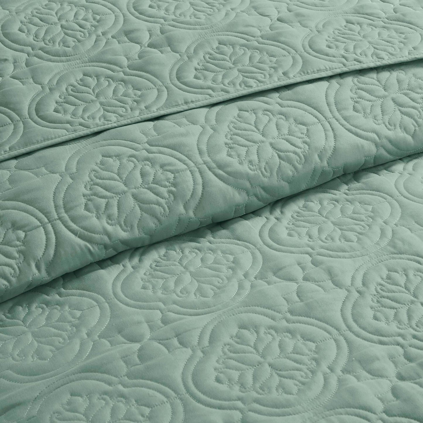 510 Design 3 Piece Reversible Bedspread Set