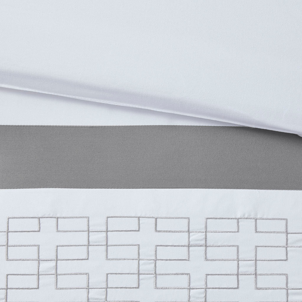 510 Design 8 Piece Embroidered Comforter Set