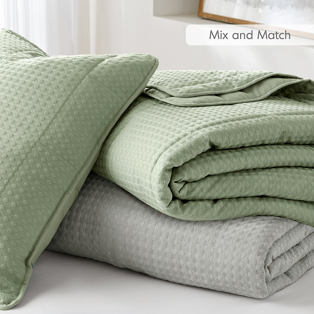 Comfort Spaces Waffle Weave Textured Quilt Set