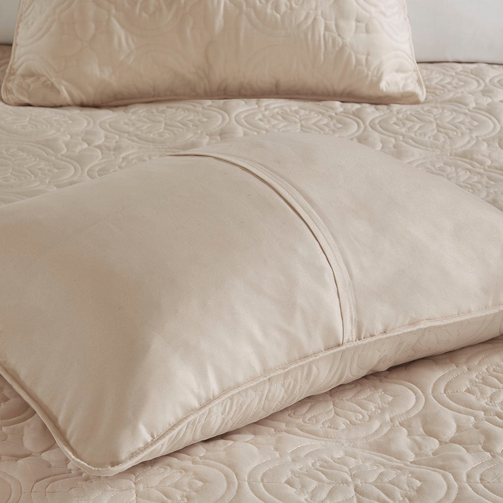 510 Design 3 Piece Reversible Bedspread Set