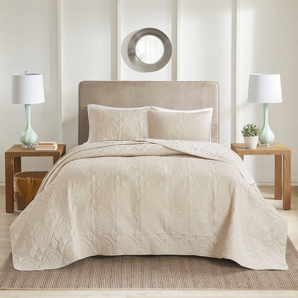 510 Design 3 Piece Reversible Bedspread Set