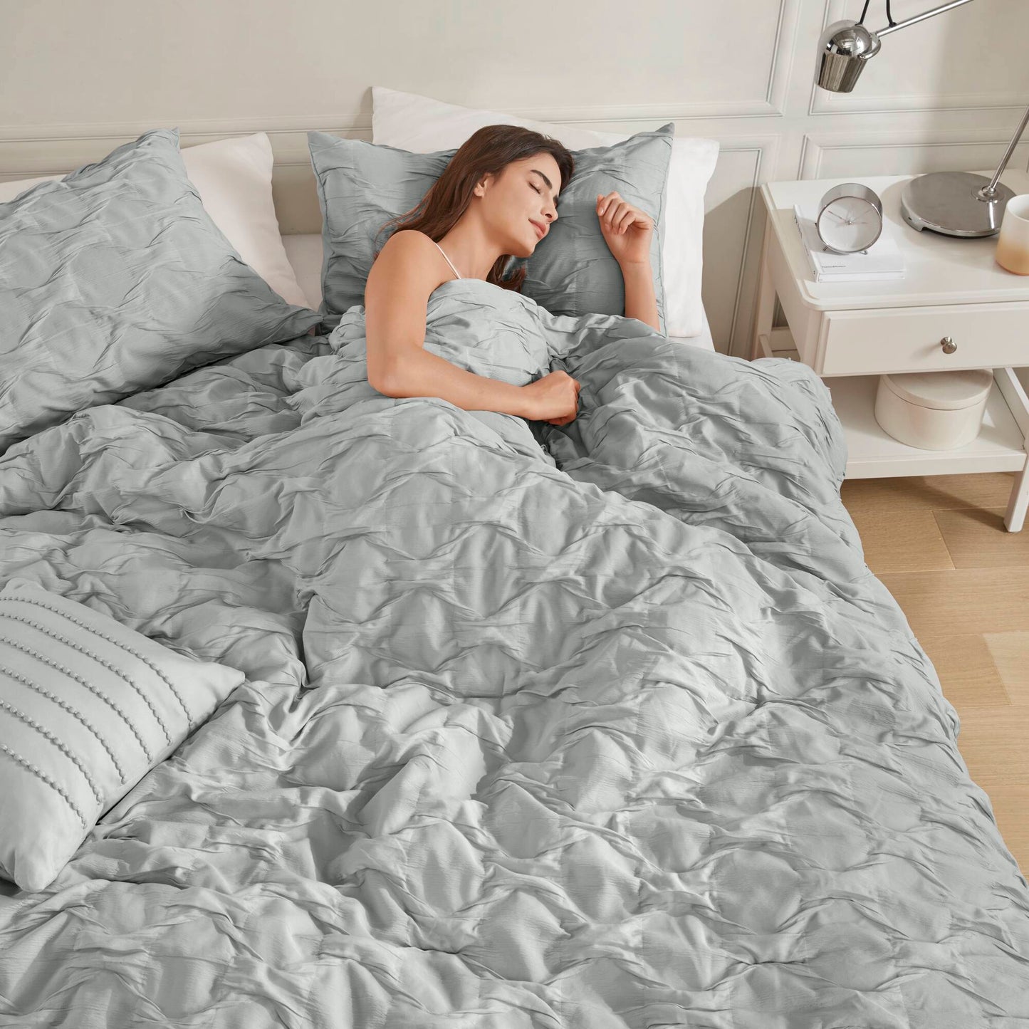 Bailey Diamond Pucker Woven Comforter Set
