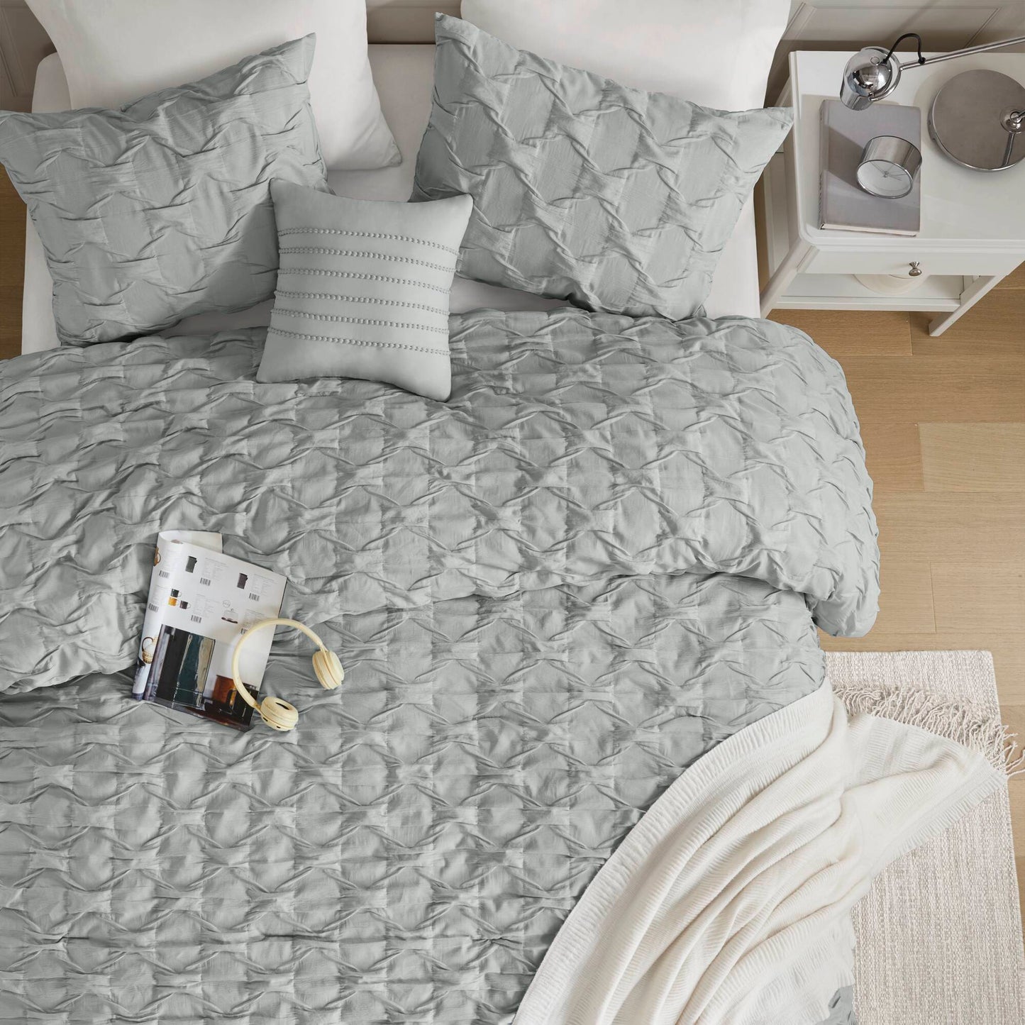 Bailey Diamond Pucker Woven Comforter Set