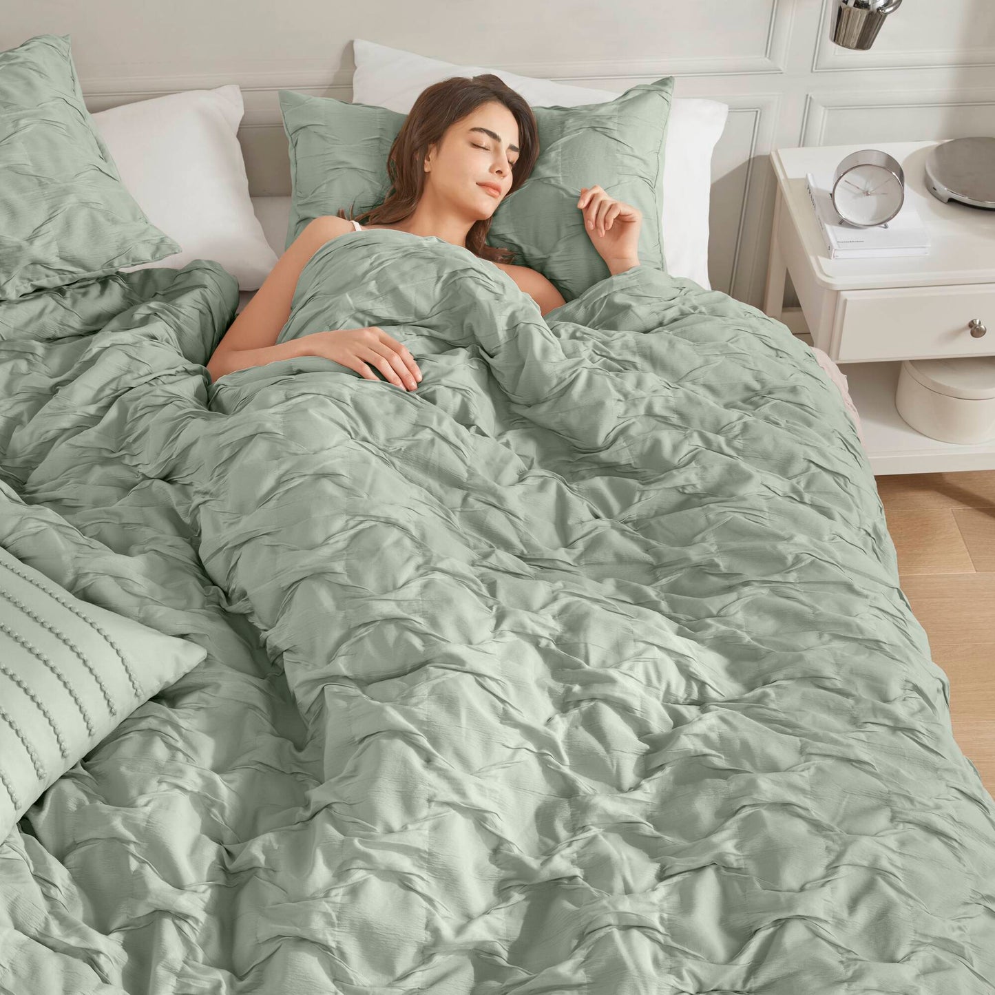 Bailey Diamond Pucker Woven Comforter Set
