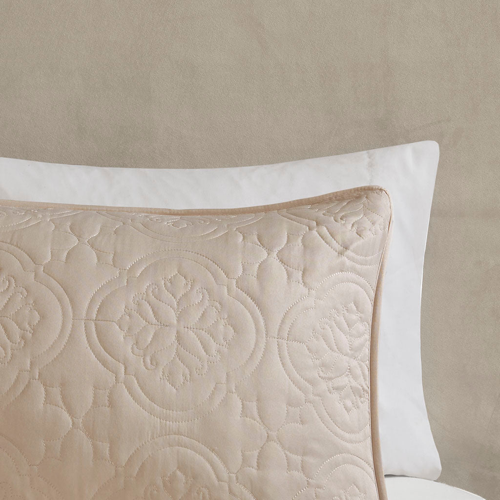 510 Design 3 Piece Reversible Bedspread Set