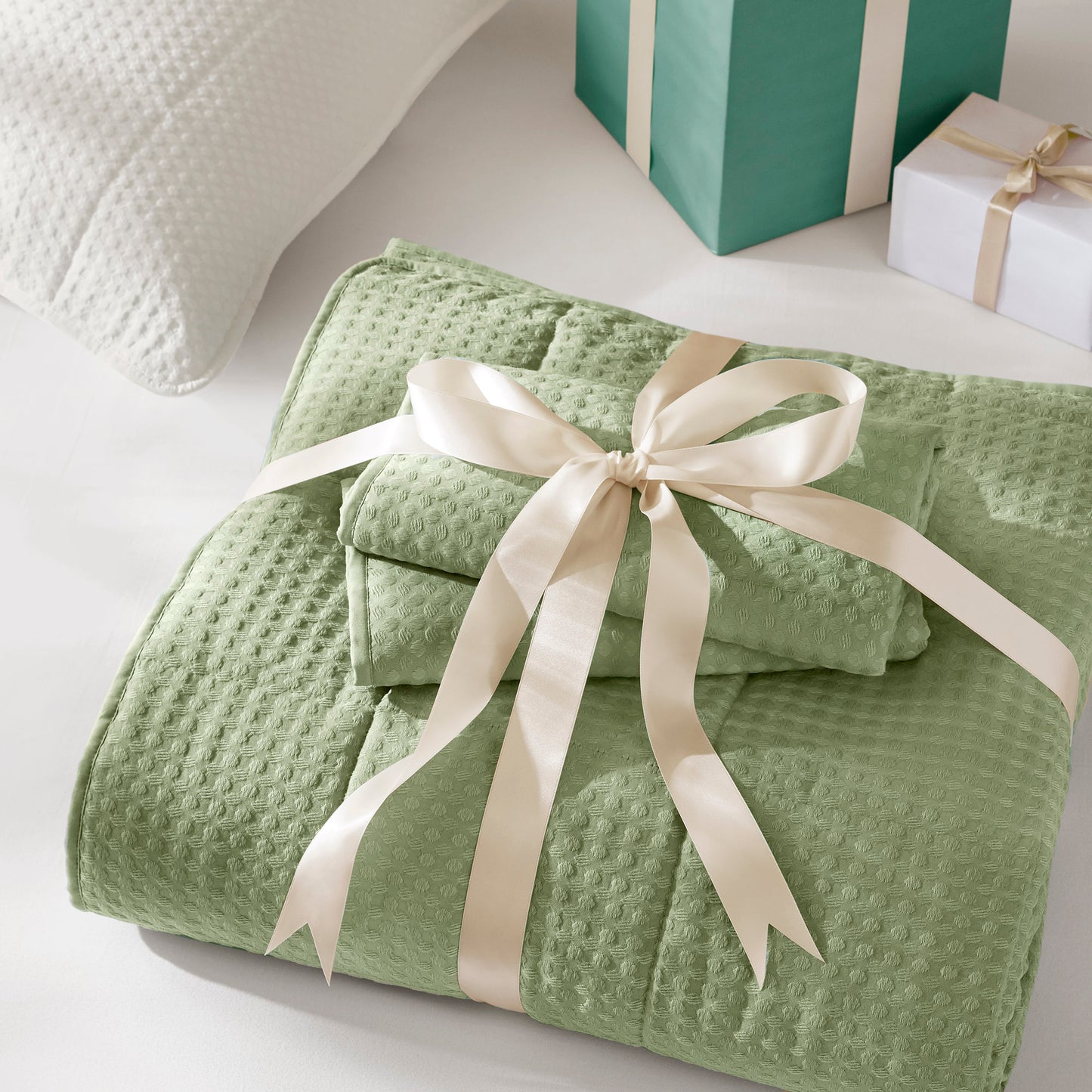 Comfort Spaces Waffle Weave Textured Quilt Set