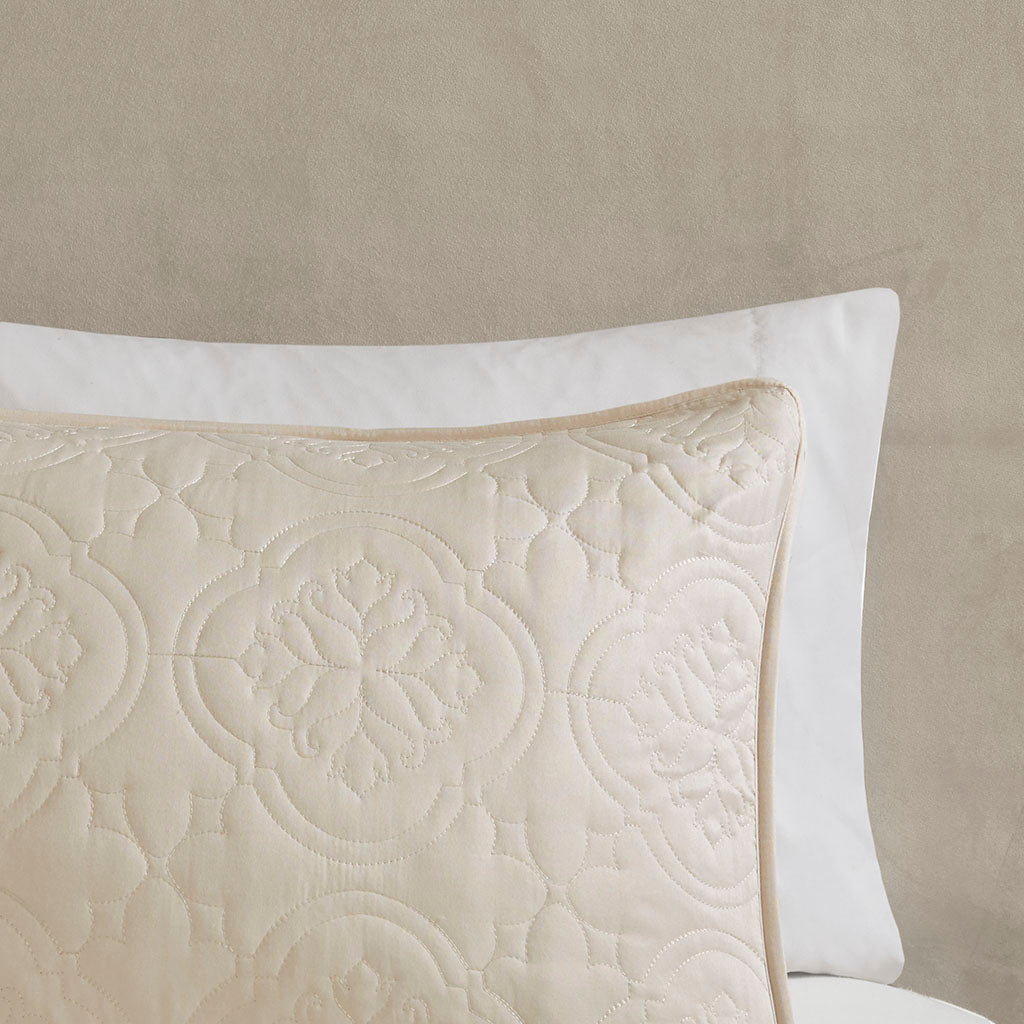 510 Design 3 Piece Reversible Bedspread Set