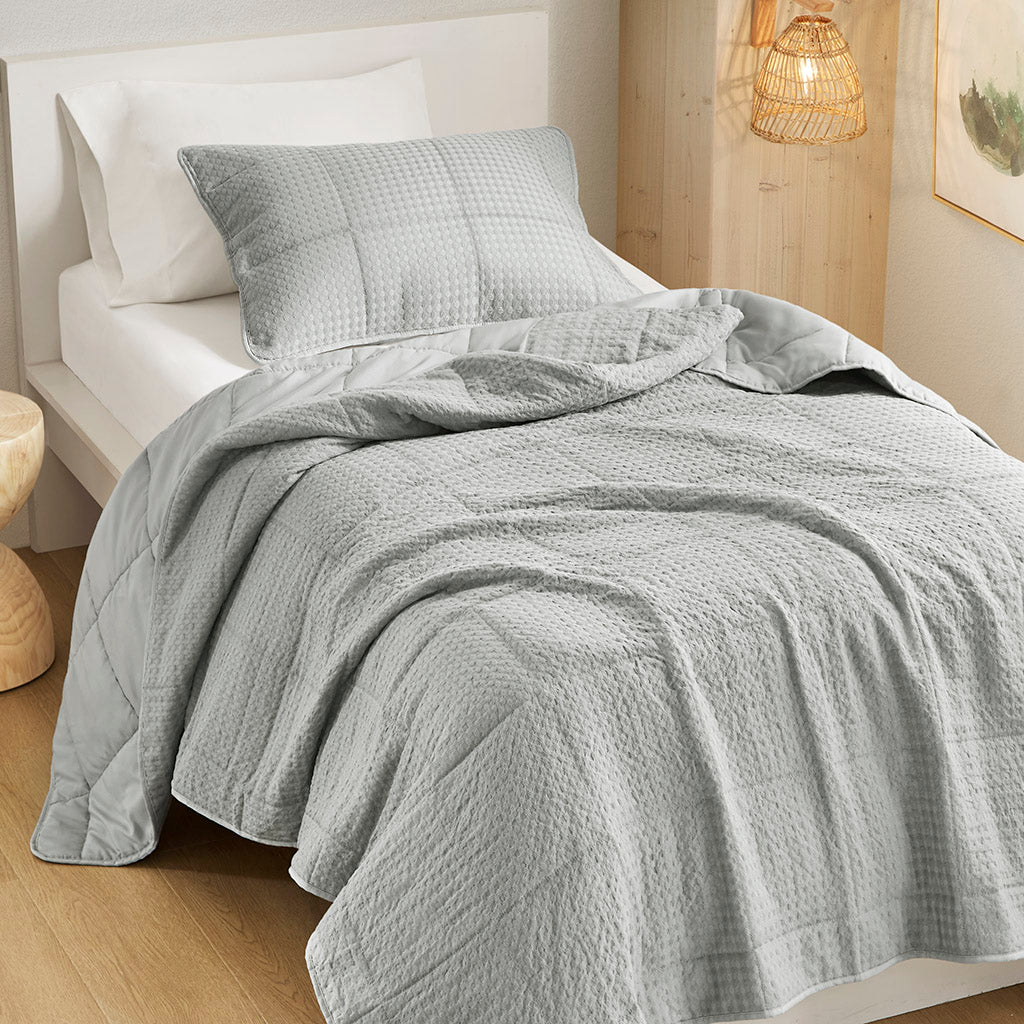 Comfort Spaces Waffle Weave Textured Quilt Set