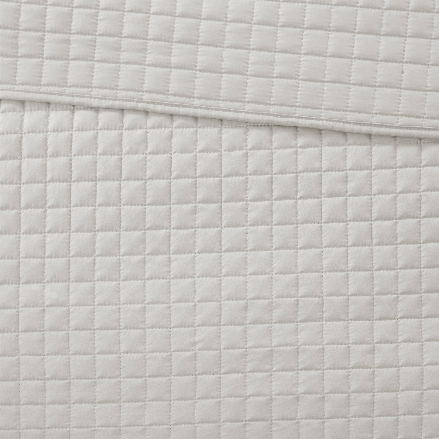 510 Design 3 Piece Reversible Quilt Set