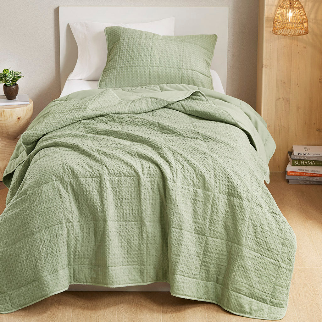 Comfort Spaces Waffle Weave Textured Quilt Set