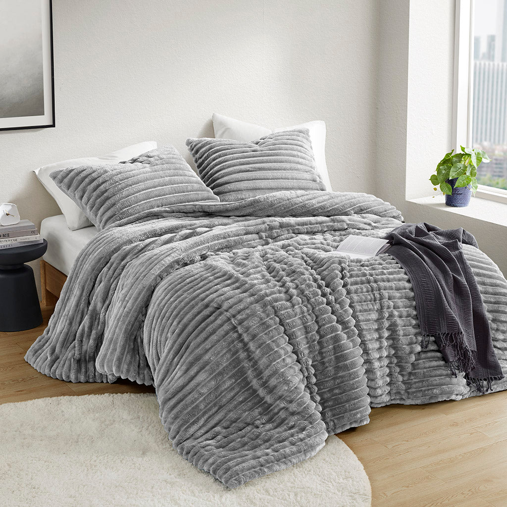 Intelligent Design Fluffy Ribbed Plush Comforter Set