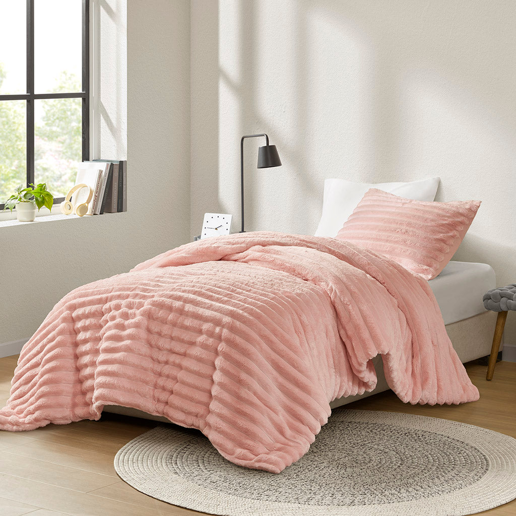 Intelligent Design Fluffy Ribbed Plush Comforter Set