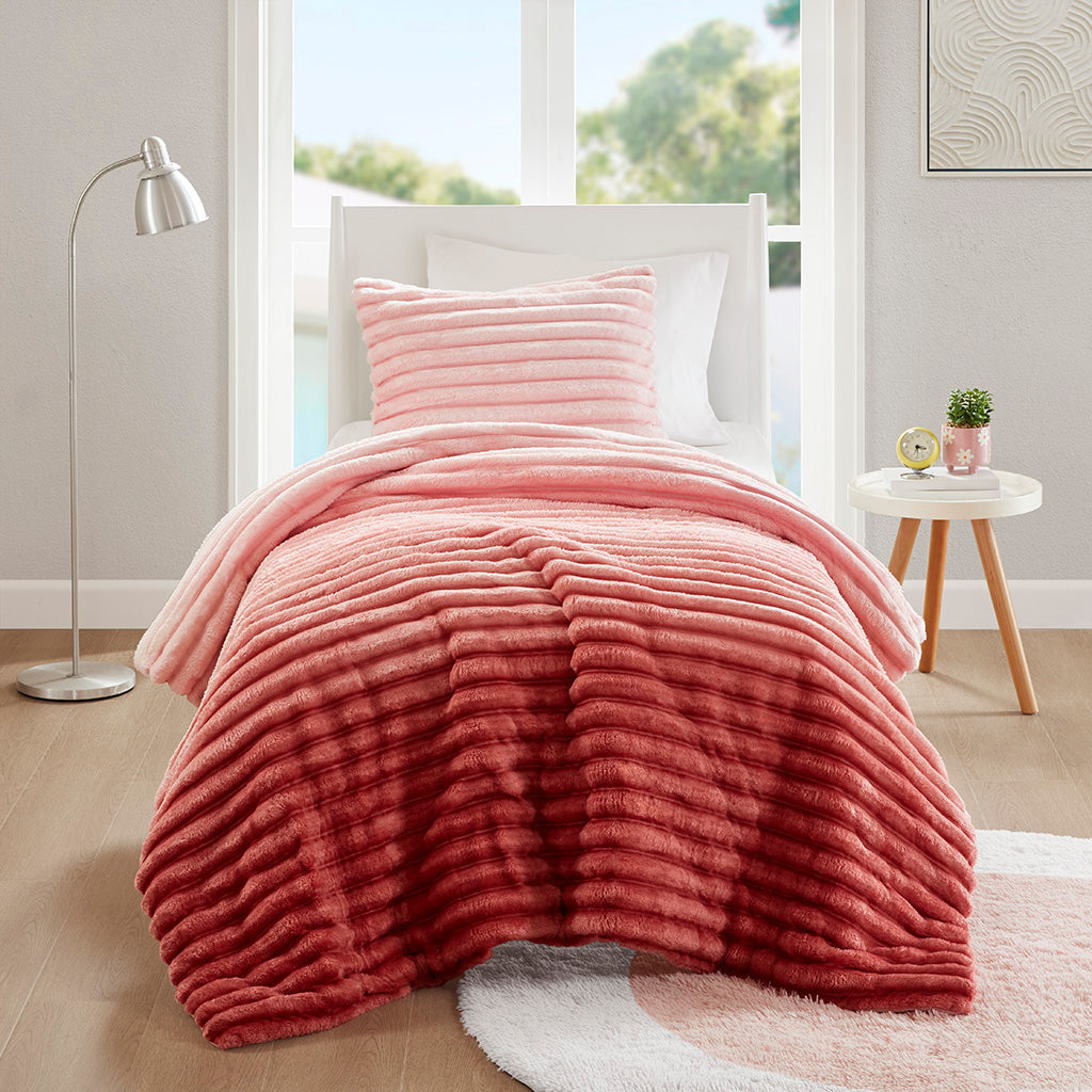 Intelligent Design Fluffy Ribbed Plush Comforter Set