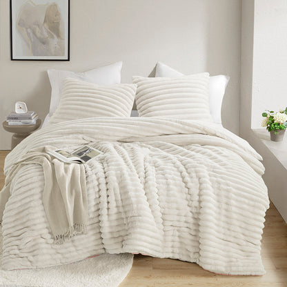 Intelligent Design Fluffy Ribbed Plush Comforter Set