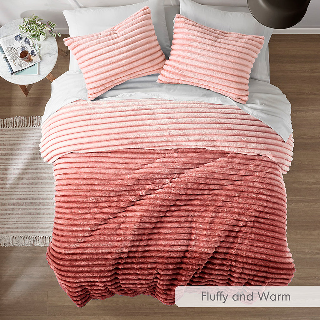 Intelligent Design Fluffy Ribbed Plush Comforter Set