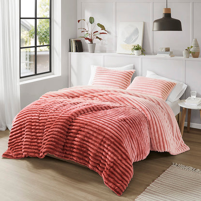 Intelligent Design Fluffy Ribbed Plush Comforter Set