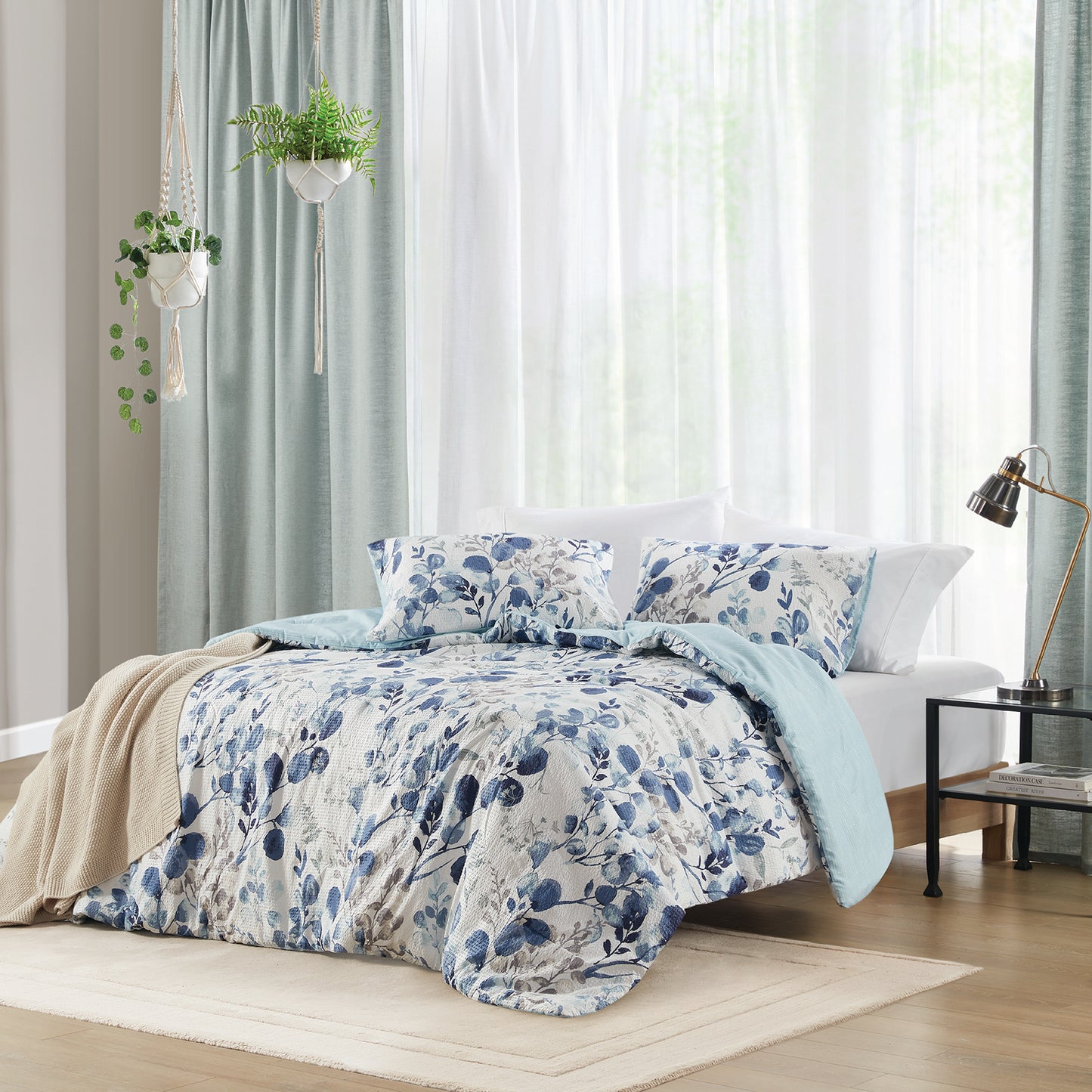 Comfort Spaces Reversible Floral Botanical Seersucker Comforter Set