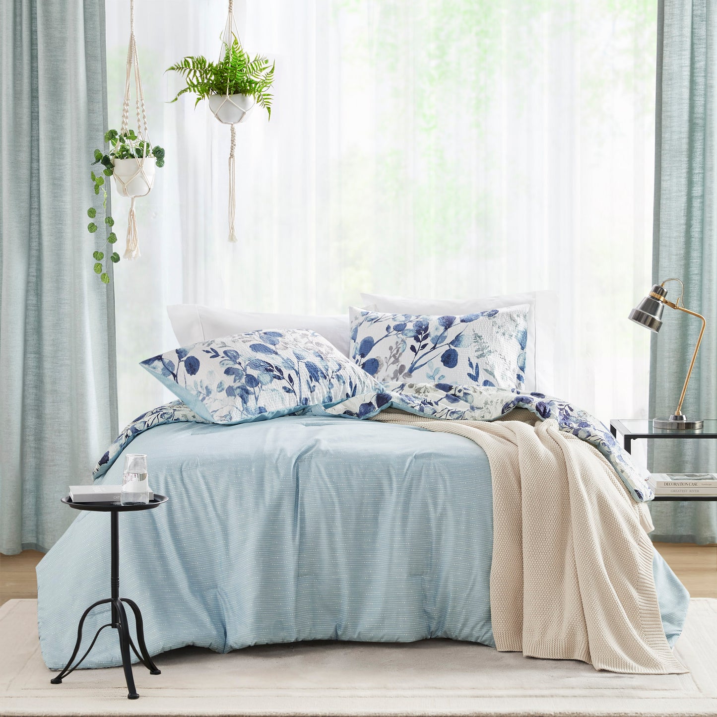 Comfort Spaces Reversible Floral Botanical Seersucker Comforter Set