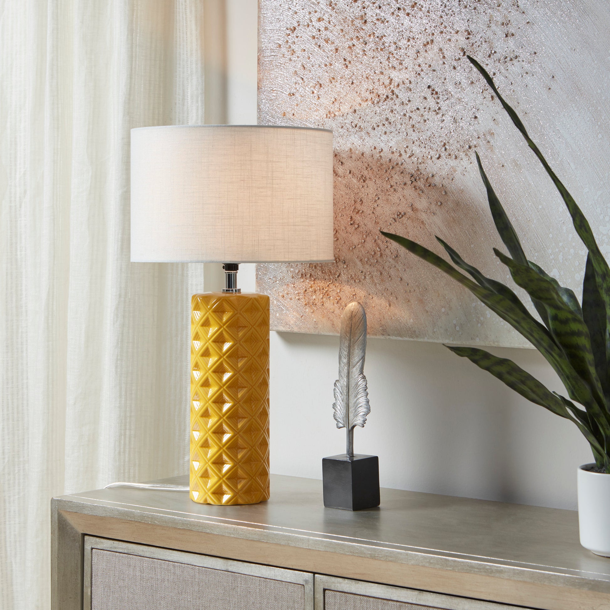 510 Design Geometric Ceramic Table Lamp