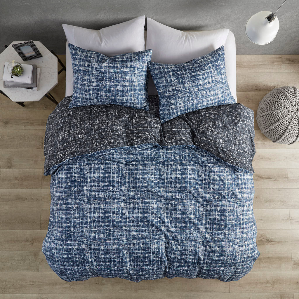 Maca Textured Print Reversible Comforter Set