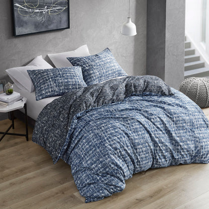 Maca Textured Print Reversible Comforter Set