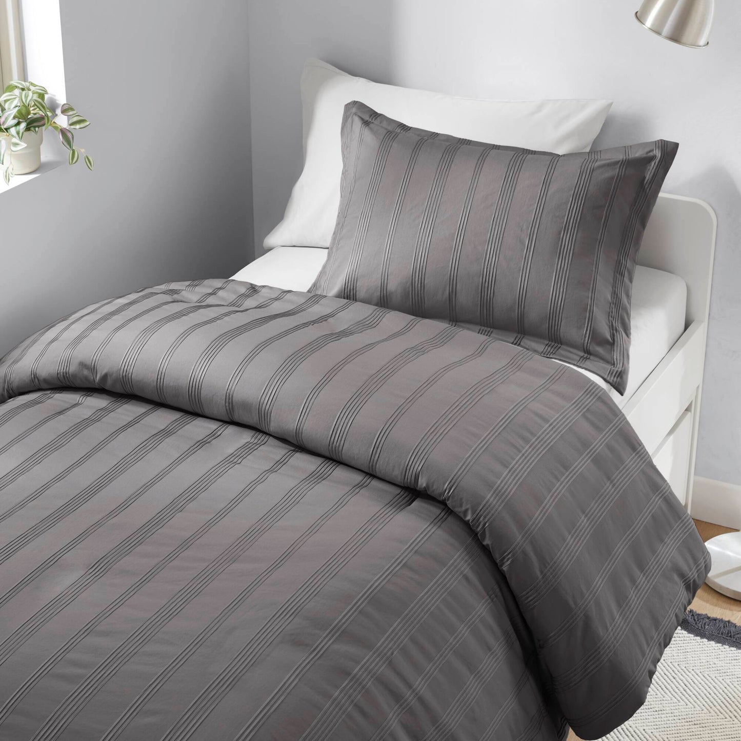 Logan Woven Striped Duvet Set