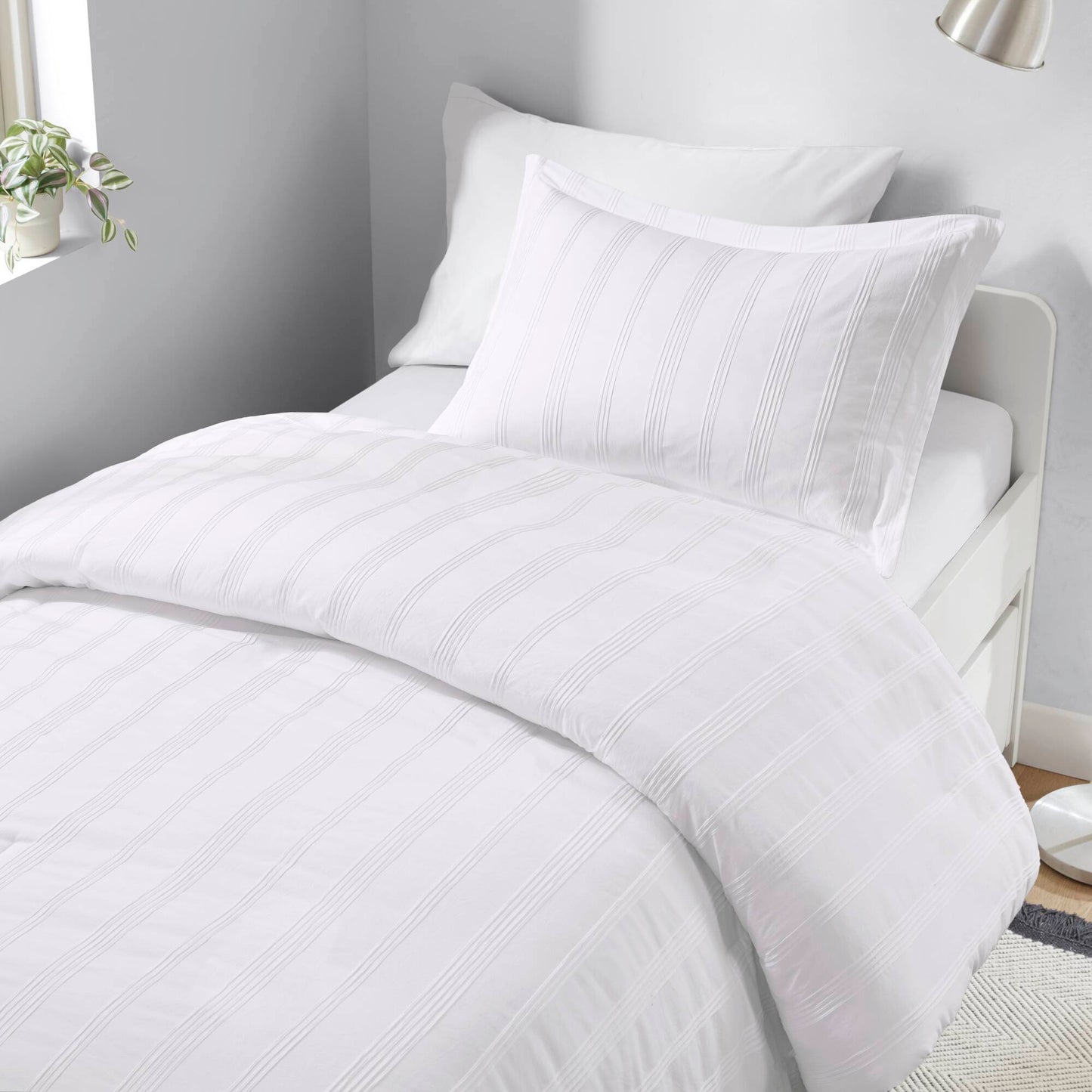 Logan Woven Striped Duvet Set
