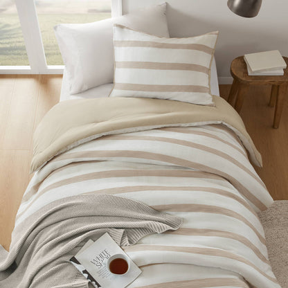 Merritt Yarn-dyed Striped Comforter