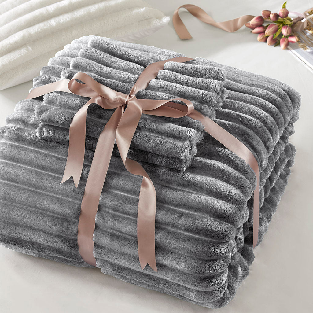 Intelligent Design Fluffy Ribbed Plush Comforter Set