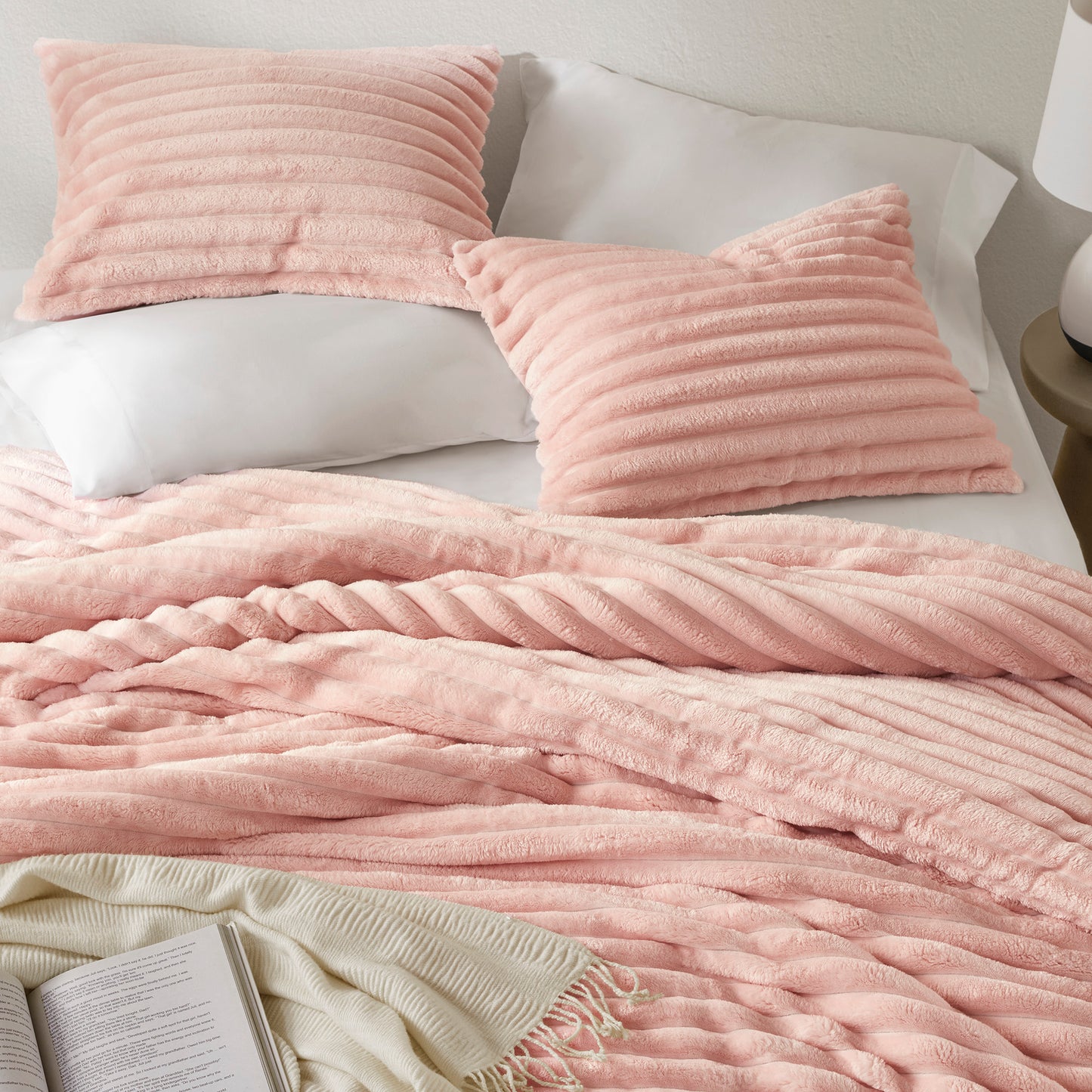 Intelligent Design Fluffy Ribbed Plush Comforter Set