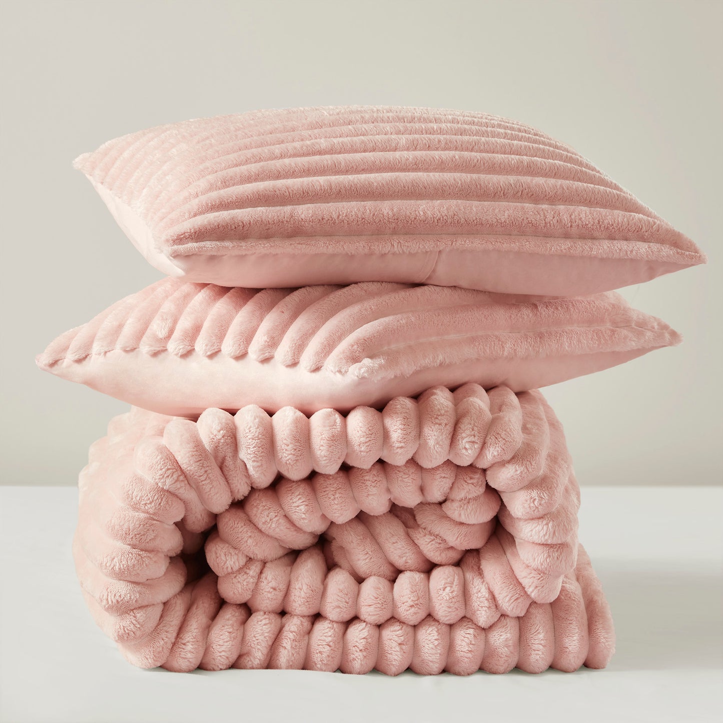 Intelligent Design Fluffy Ribbed Plush Comforter Set